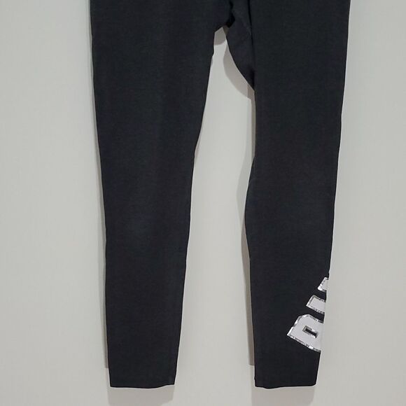 PINK yoga black and grey medium leggings - Picture 3 of 7